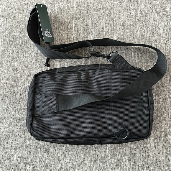 NWT Wild Fable Sling - Picture 2 of 4